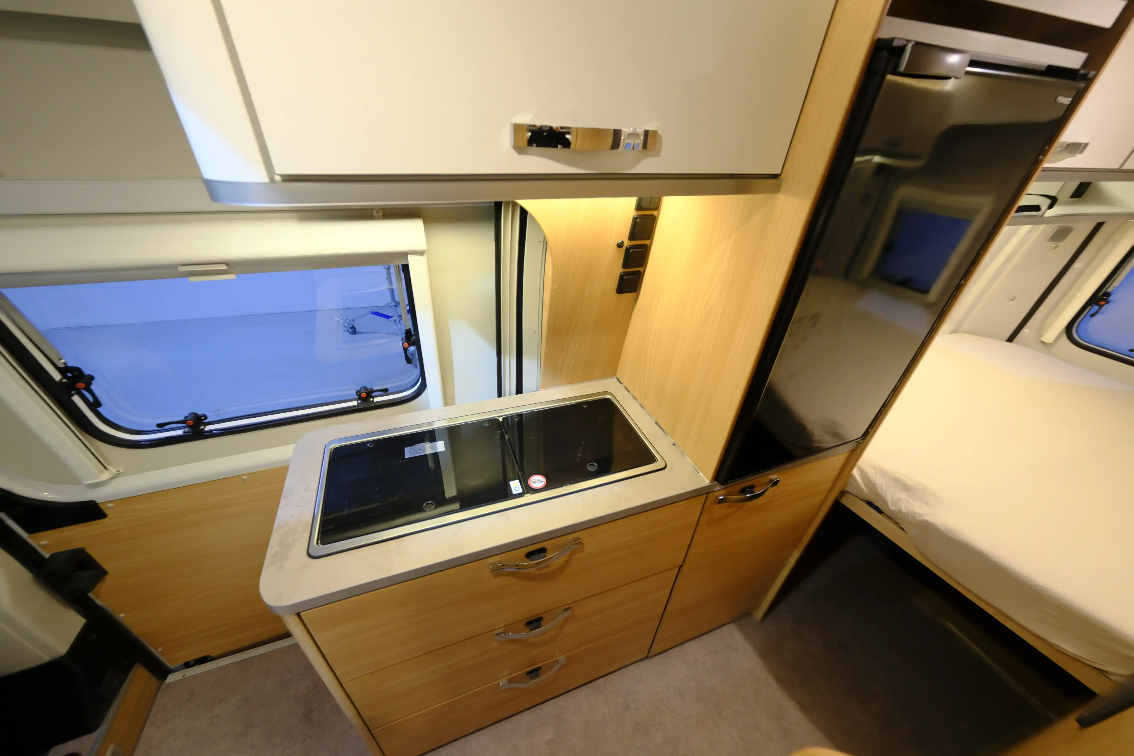 WEINSBERG CaraTour 600 MQ 50 Jahre-Edition - Ansicht 13
